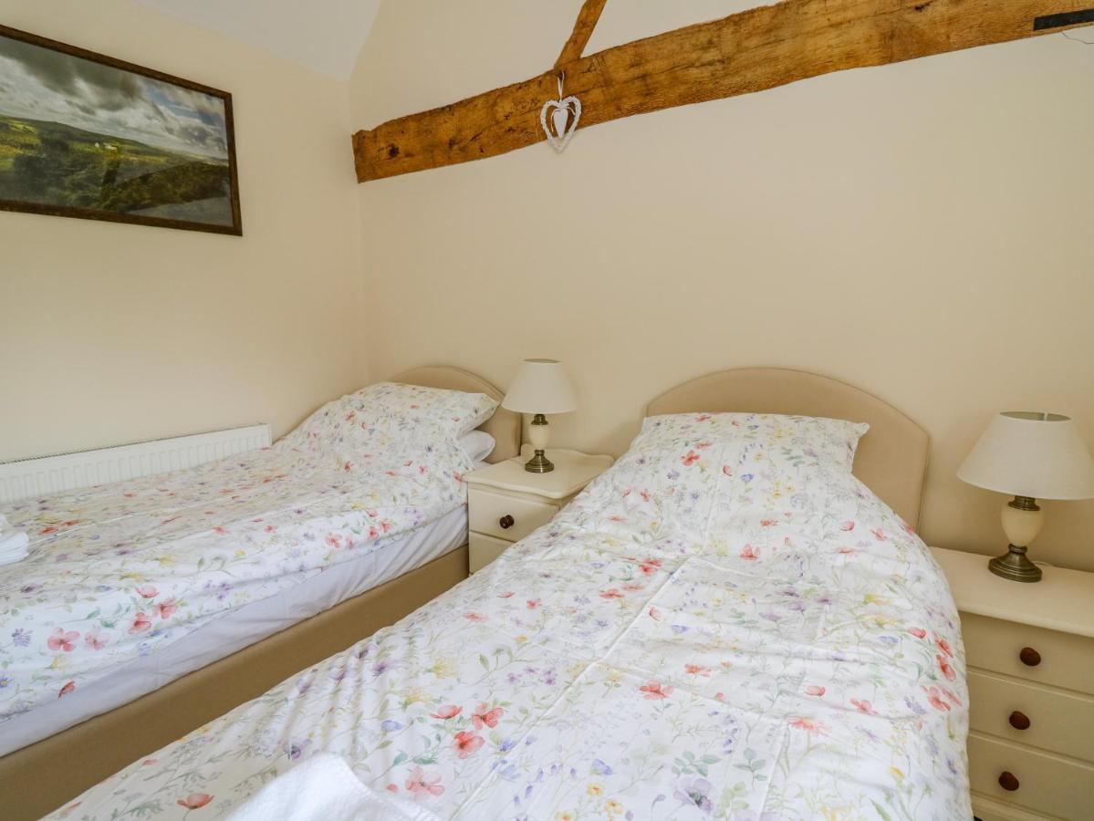 Goblaen Barn Villa Builth Wells Exterior photo